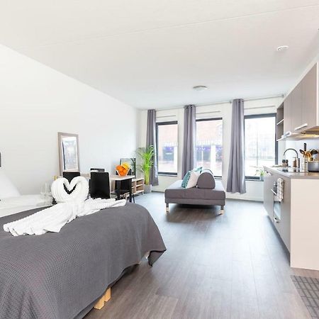 Retreat To Quite Newly Build Apt Center Delftアパートメント エクステリア 写真