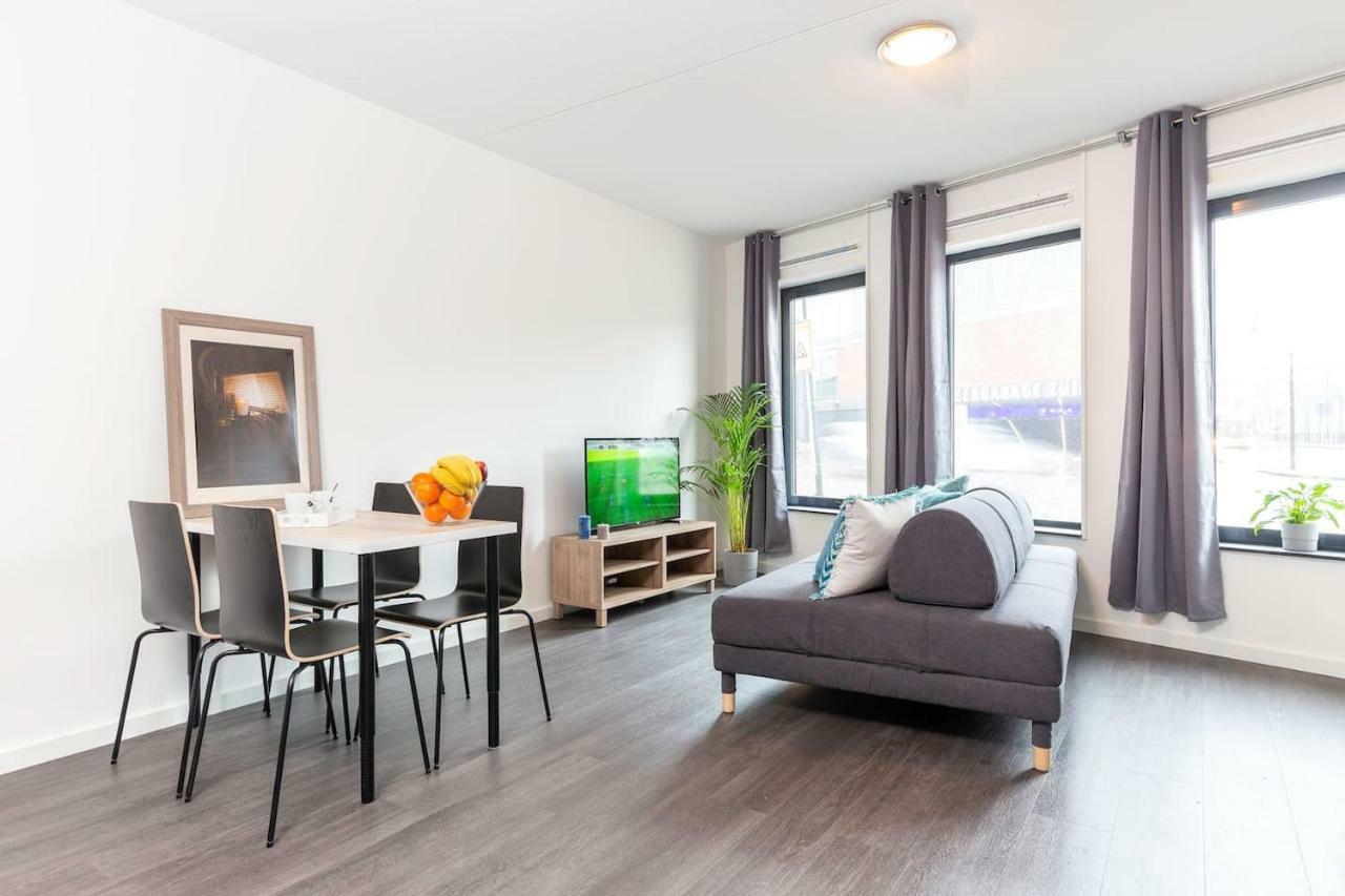 Retreat To Quite Newly Build Apt Center Delftアパートメント エクステリア 写真